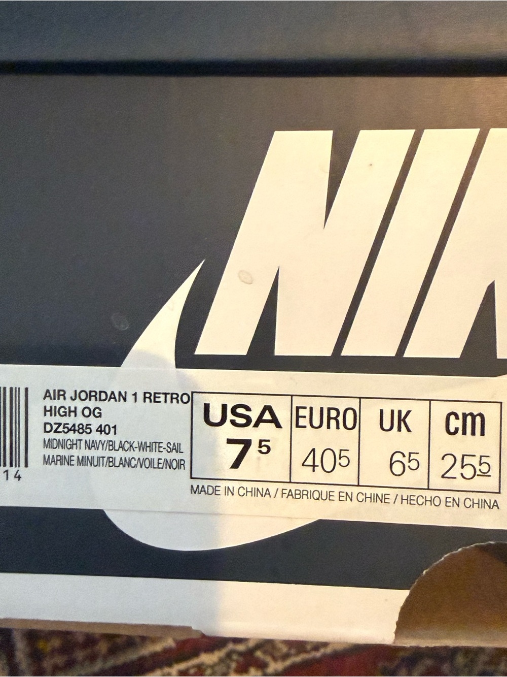 Jordan 1 Retro High OG Midnight Navy & Black - Picture 6 of 6